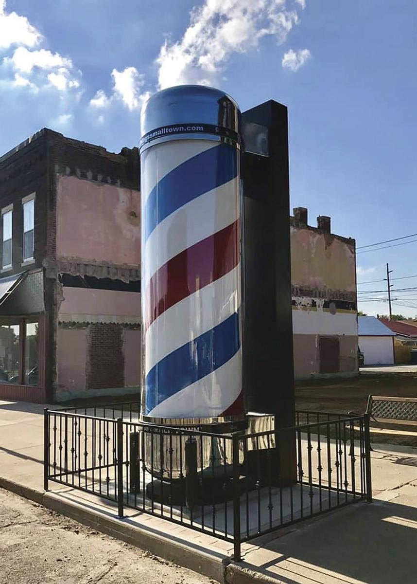 El poste de barbero más grande del mundo
