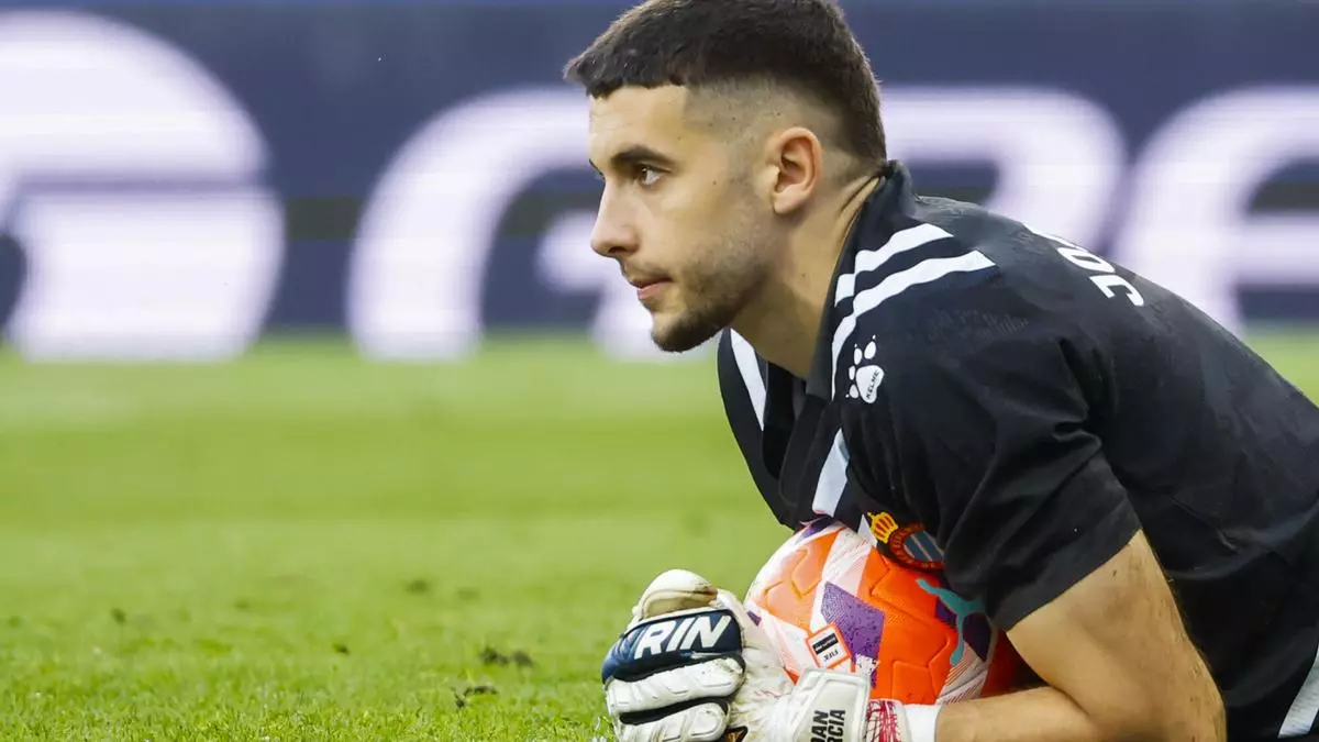 Joan Garc赤a se despide de la afici車n perica