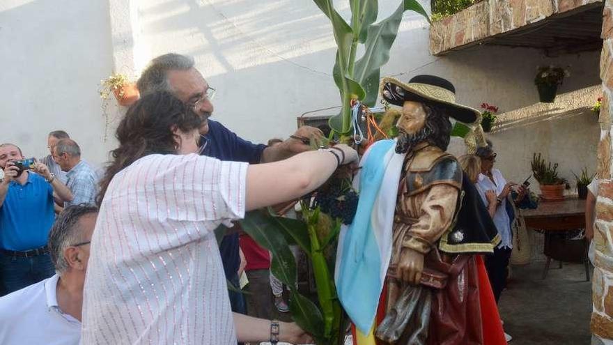 Ofrenda de la cosecha al Apóstol. // Rafa Vázquez