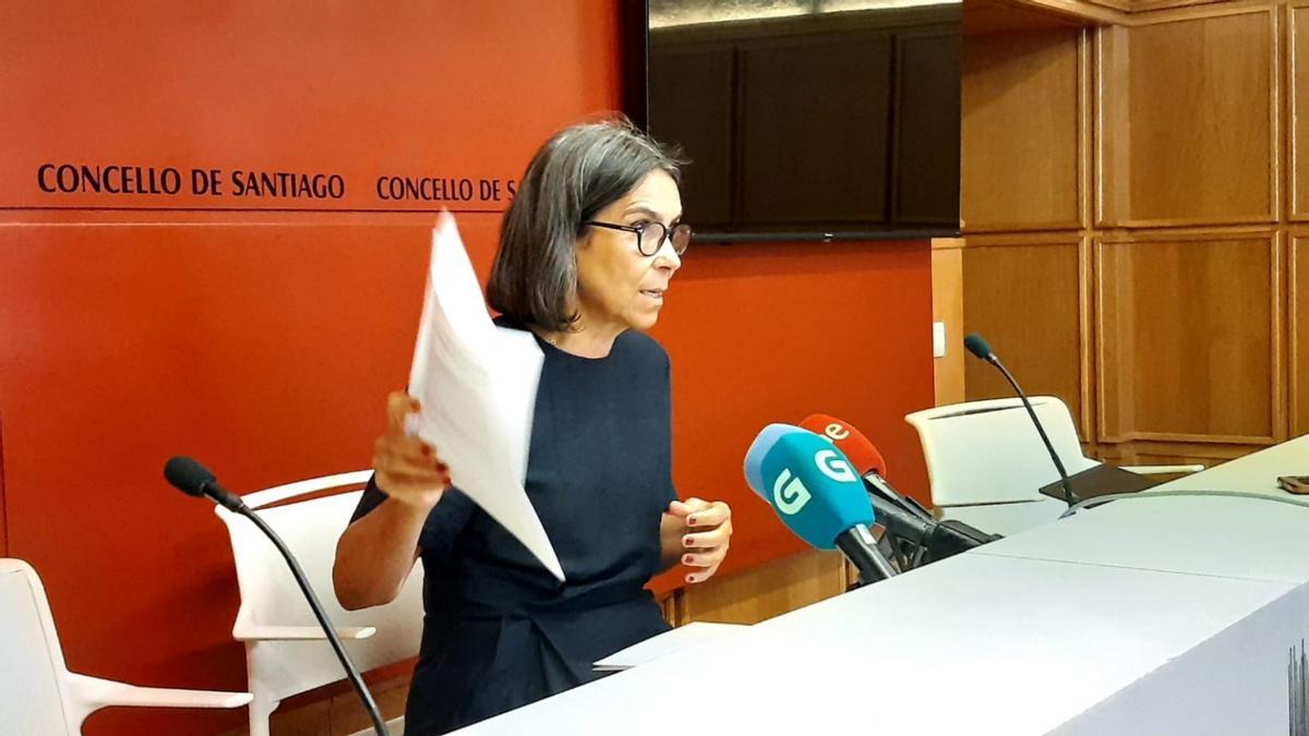 A concelleira Mercedes Rosón en rolda de prensa