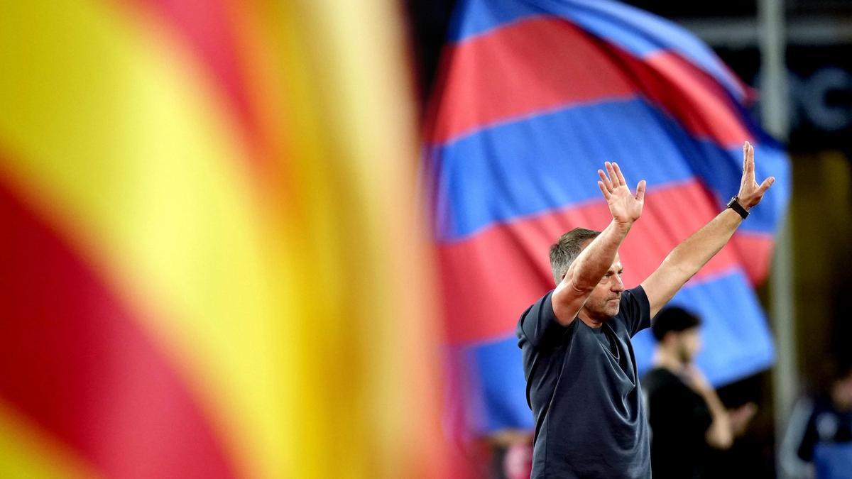 ¡Así fue el momento tan esperado! Los jugadores del Barça levantaron la copa de la Liga en Montjuïc