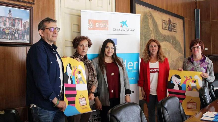 Víctor García, Teresa Iglesias, María Jiménez, Elena Miguel y Mónica Álvarez.