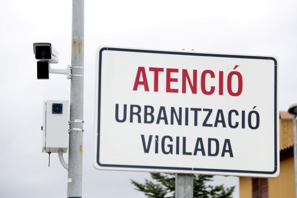 Instal·lació de càmeres per evitar robatoris a Sant Fruitós