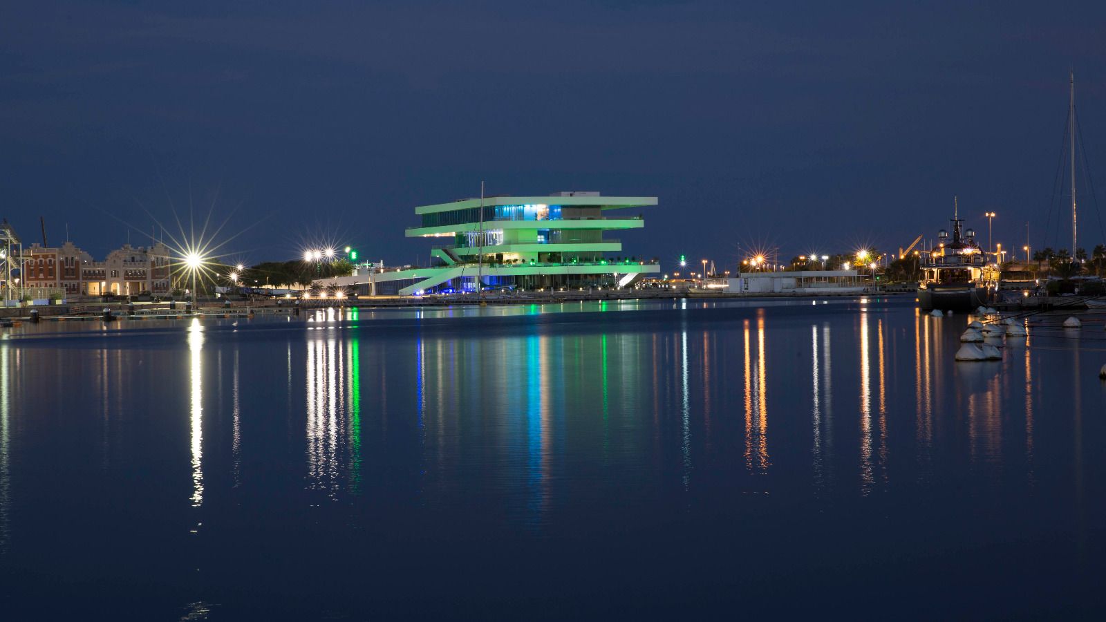 Los paseos por la Marina de València