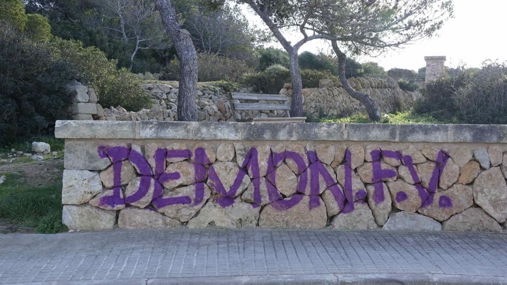 Grafitis en Calvià