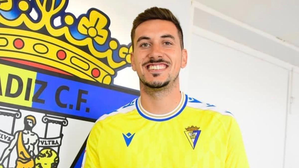 Javi Hernández, nuevo jugador del Cádiz