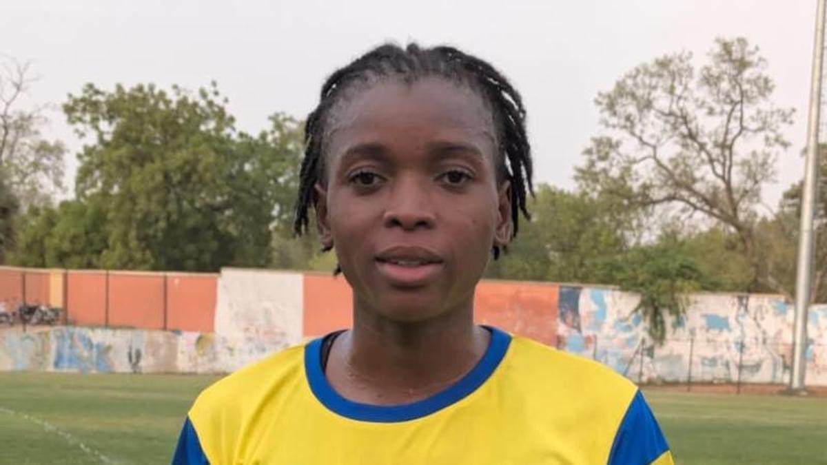Lys Tiwa.