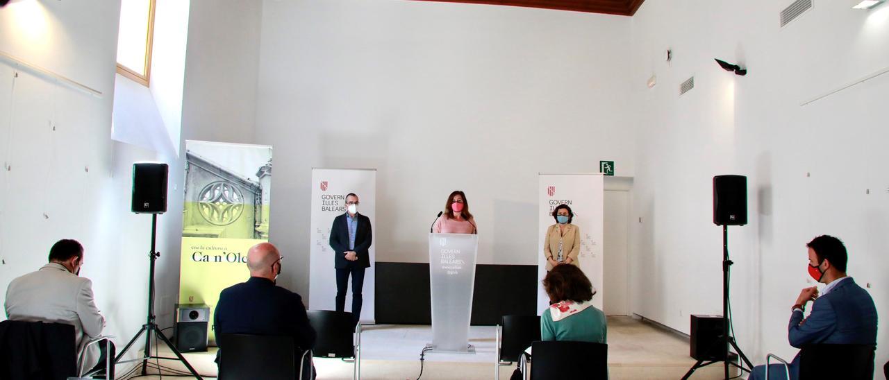 Francina Armengol presenta las nuevas bases de los fondos estatales de ayudas para Baleares. CAIB