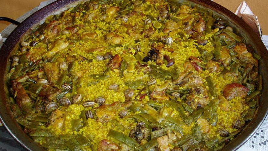 Típica paella valenciana