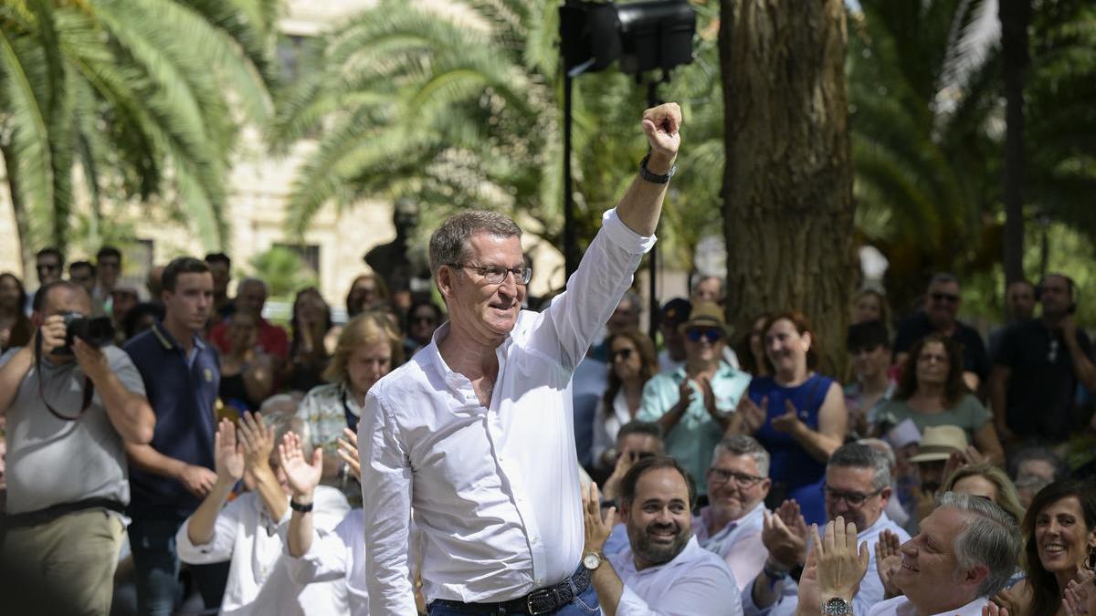 El líder del PP, Alberto Núñez Feijóo, durante un acto de la campaña en Ciudad Real.