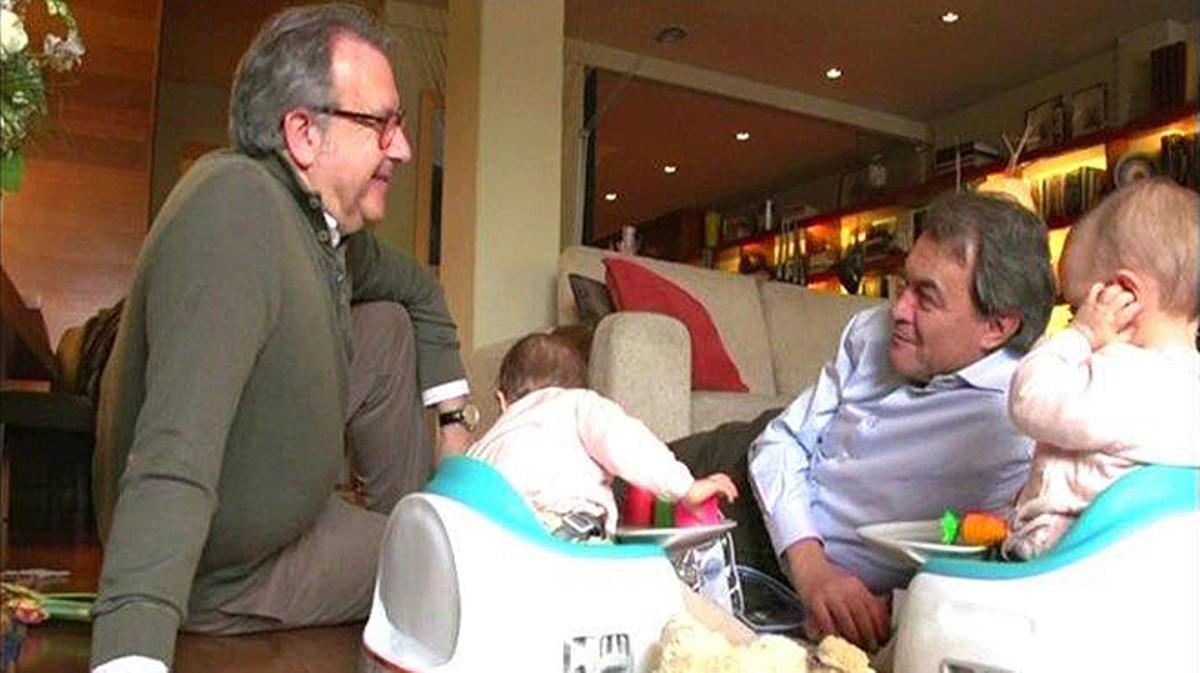 Tu i jo som tres. Per Ferran Monegal.
