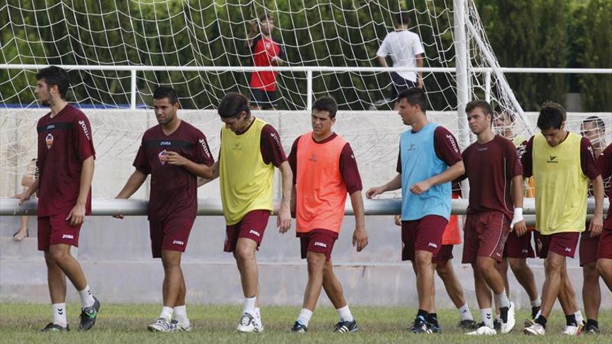 Iván Sales da el «sí quiero» y llega para reforzar la mediapunta ‘orellut’