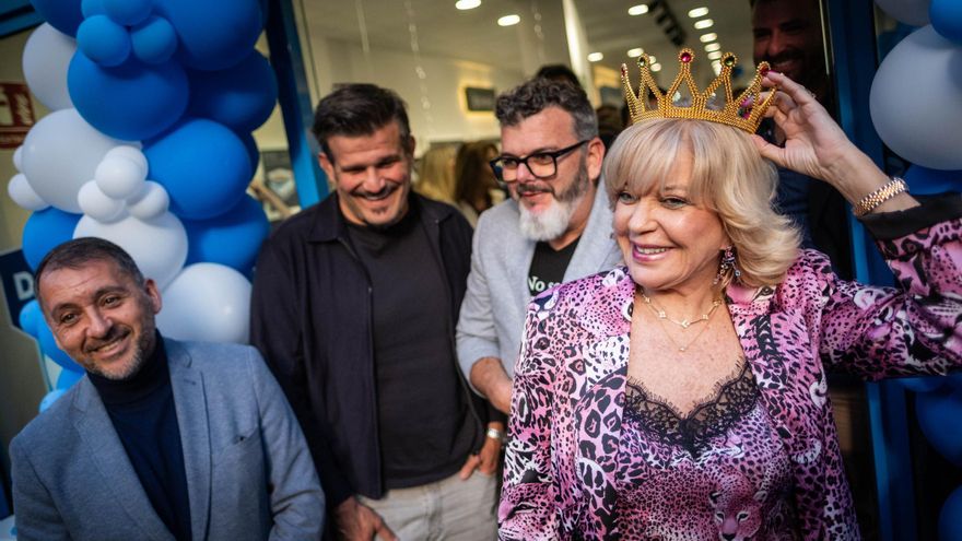 Bárbara Rey revoluciona el estreno de una tienda de Dormitorum en Tenerife: «Duermo como una reina»