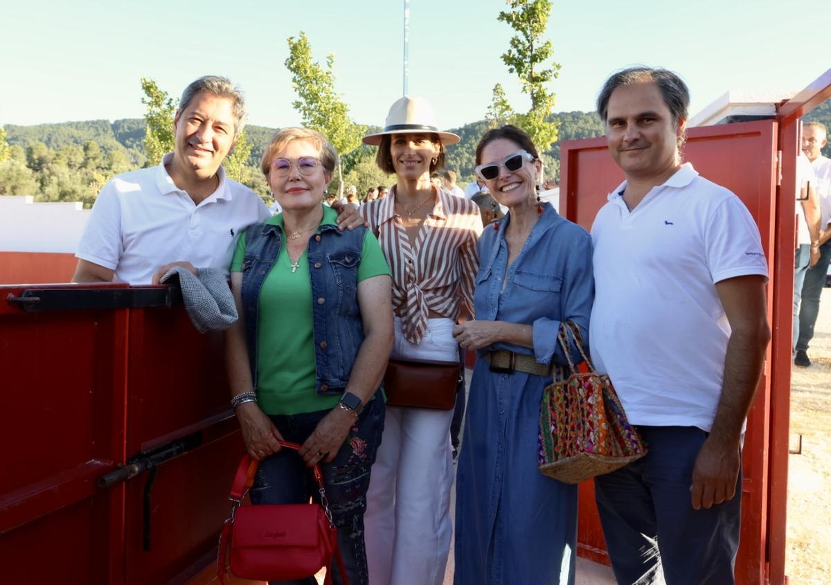 Vicente Barrera y Pepín Líria invitados de lujo en la ganadería de Paco Martí Vicente Barrera y Pepín Líria invitados de lujo en la ganadería de Paco Martí