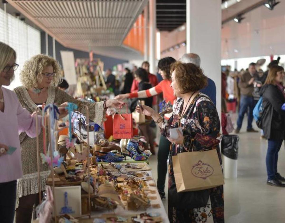 La Hormiga Hippy Market vuelve este fin de semana a la Isla del Ciervo
