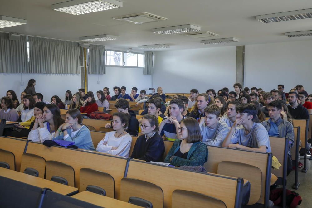 Dos testigos de la represión en la UIB: Magdalena y Lila cuentan la Historia