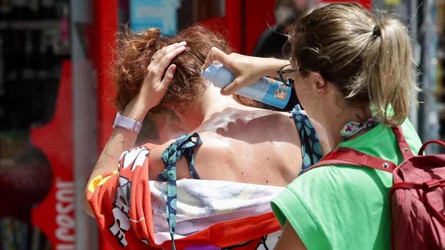 La Aemet mantiene los avisos por calor en Alicante: hasta 38 grados y riesgo de tormentas con granizo este fin de semana