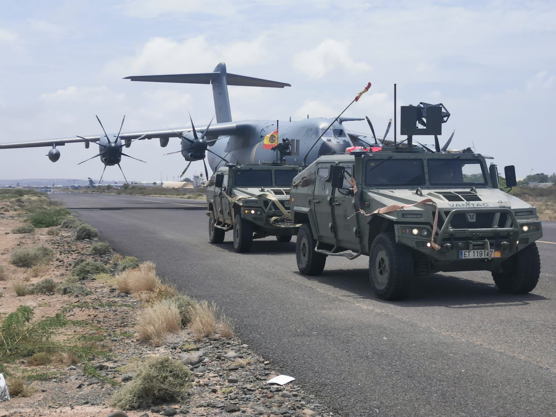 Aviones del Ejército sacan a los españoles de Sudán