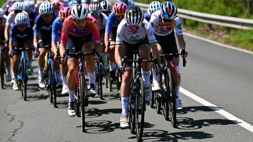 Van Vleuten logra una gesta para recordar en la Vuelta femenina