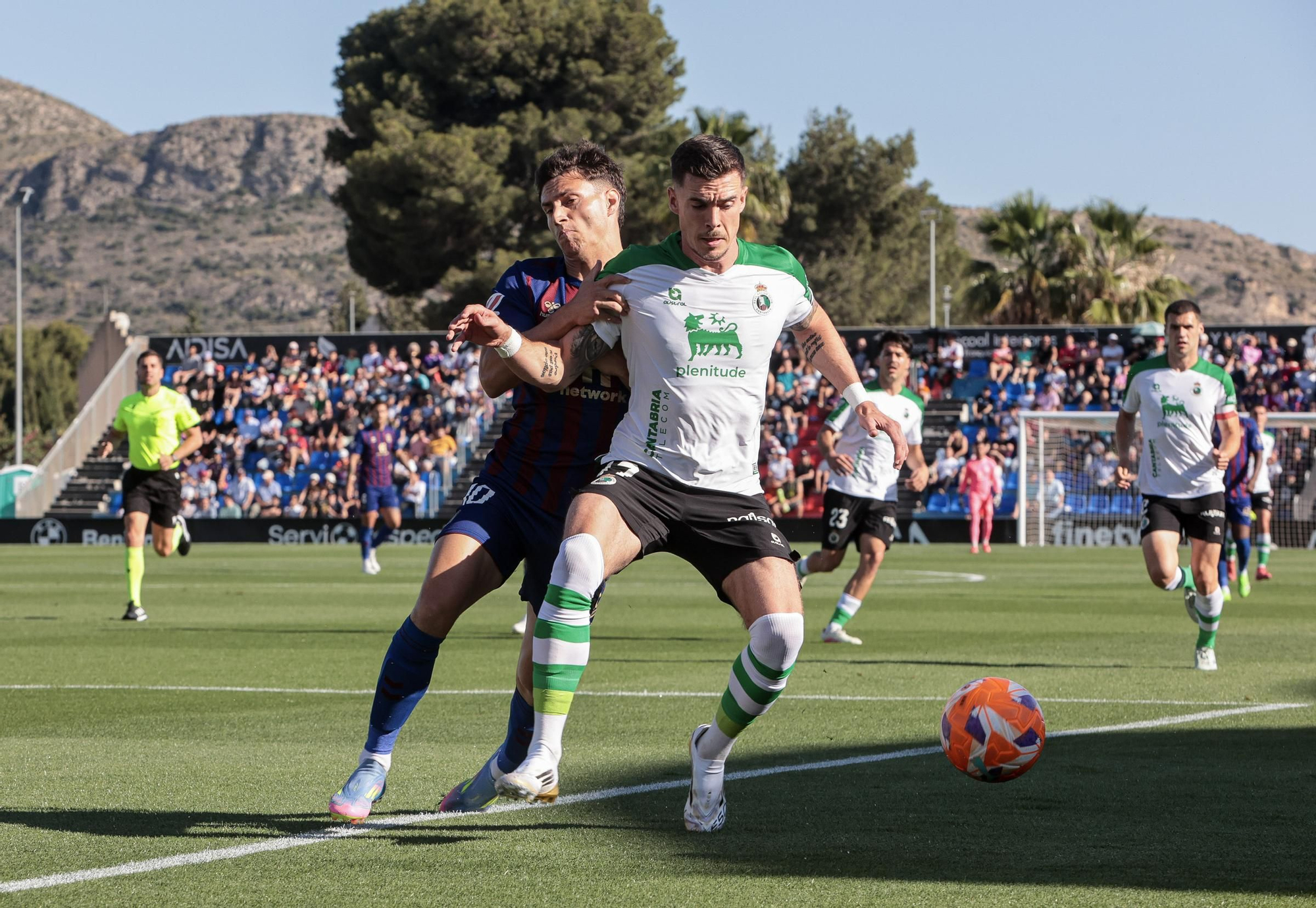 El Eldense desciende a Primera Federación tras el empate contra el Racing