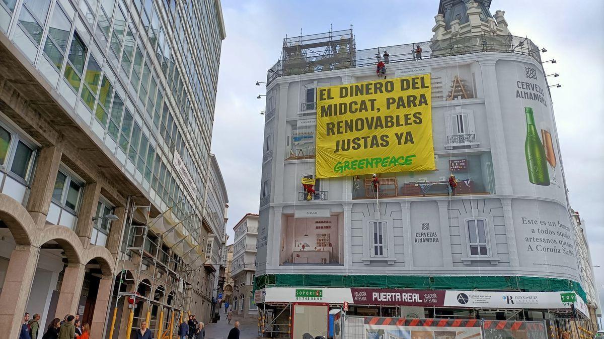 Acción de Greenpeace en la Casa Molina.
