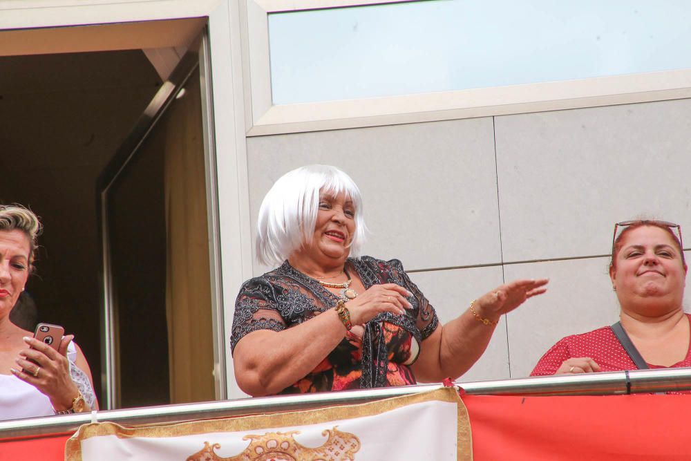 La fiesta y la alegría inundan Dolores tras el chupinazo de las fiestas patronales