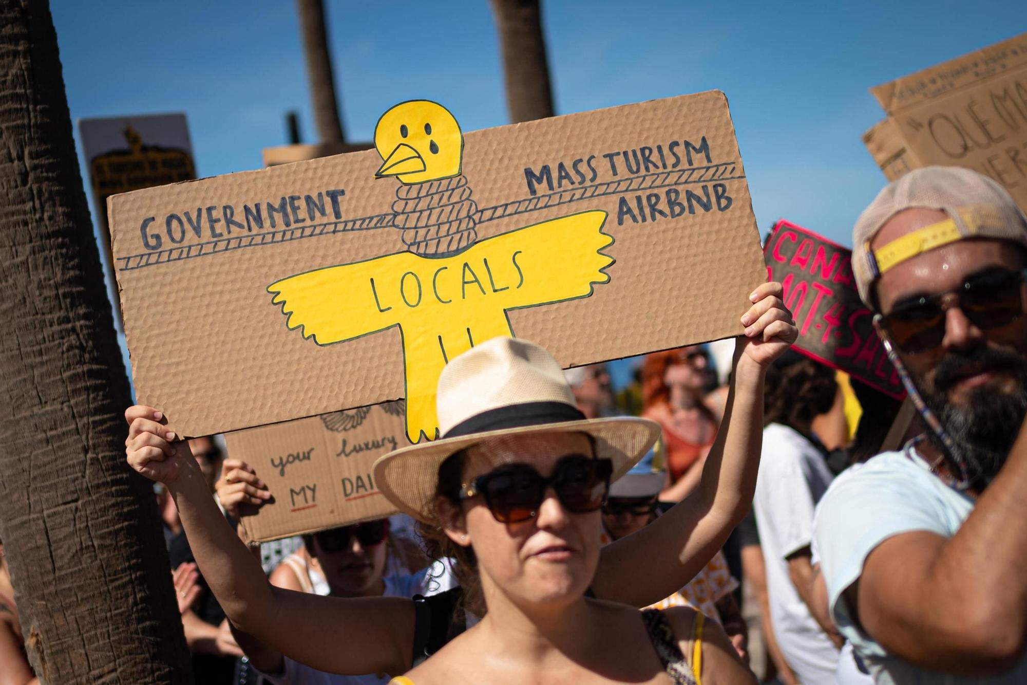 Todas las imágenes de la manifestación del 20-O en Tenerife