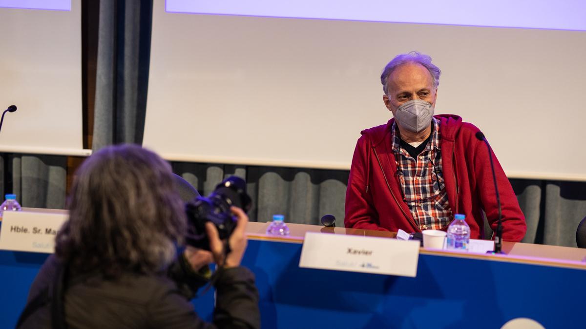 Xavier, el paciente que ha recibido el primer trasplante de pulmón robótico del mundo. La operación se ha llevado a cabo en el Hospital Vall dHebron de Barcelona.