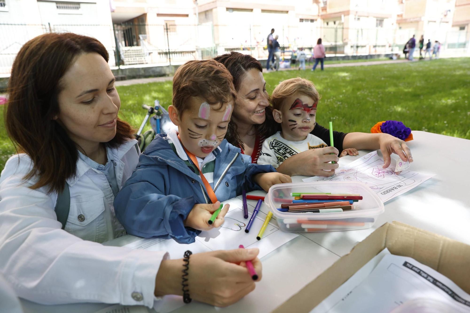 Así fue la fiesta en la zona oeste de Gijón para crear comunidad (en imágenes)