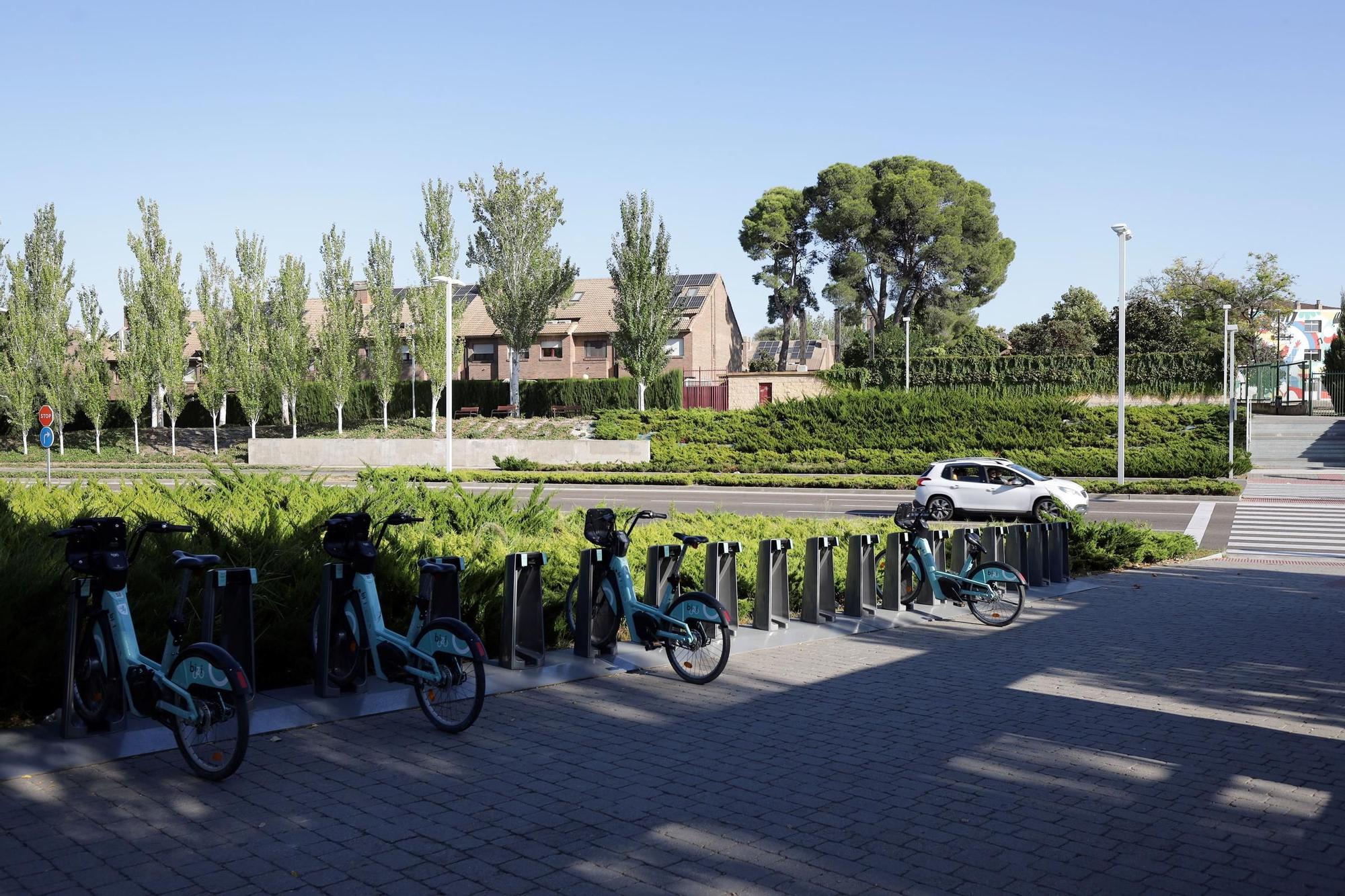 En imágenes | Recorrido por la avenida Manuel Rodríguez Ayuso de Zaragoza