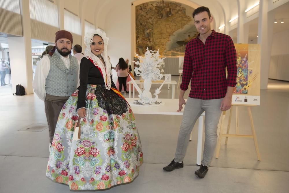 Las Hogueras Especiales de Alicante presentan sus maquetas y bocetos