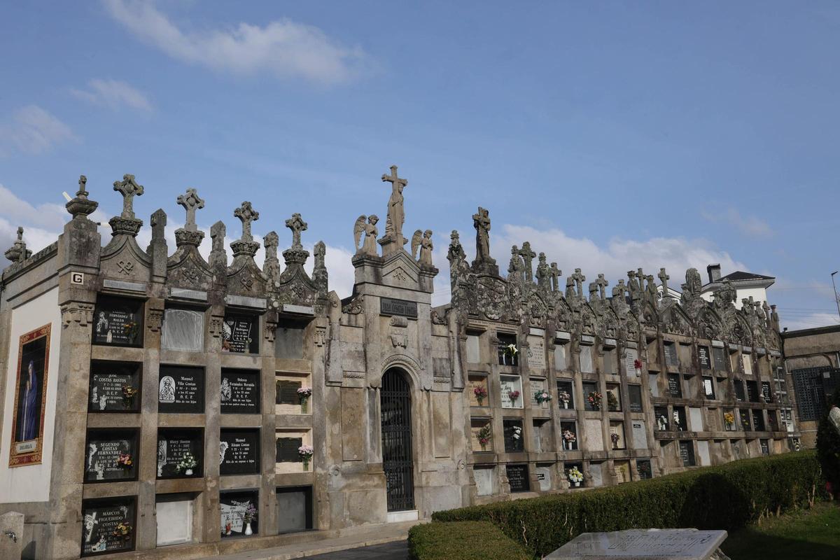 Vista de la parte primigenia del cementerio de Matamá con sus espectaculares panteones