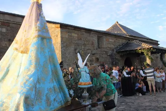 Ofrenda a la Virgen de la Encarnación en Palacios de Sanabria