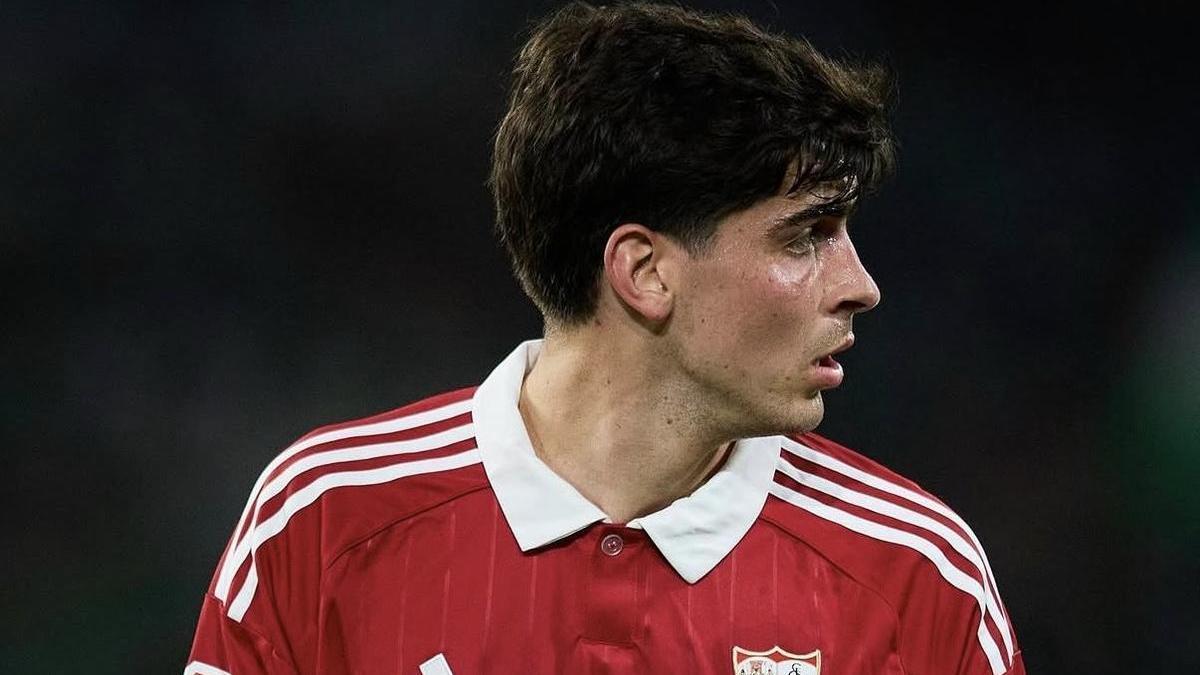 La cantera tira del carro en el Sevilla FC - Ceuta con este golazo