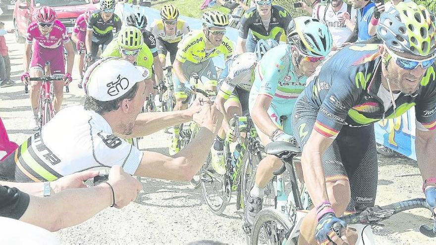 Valverde se coloca tercero tras una etapa solo apta para valientes