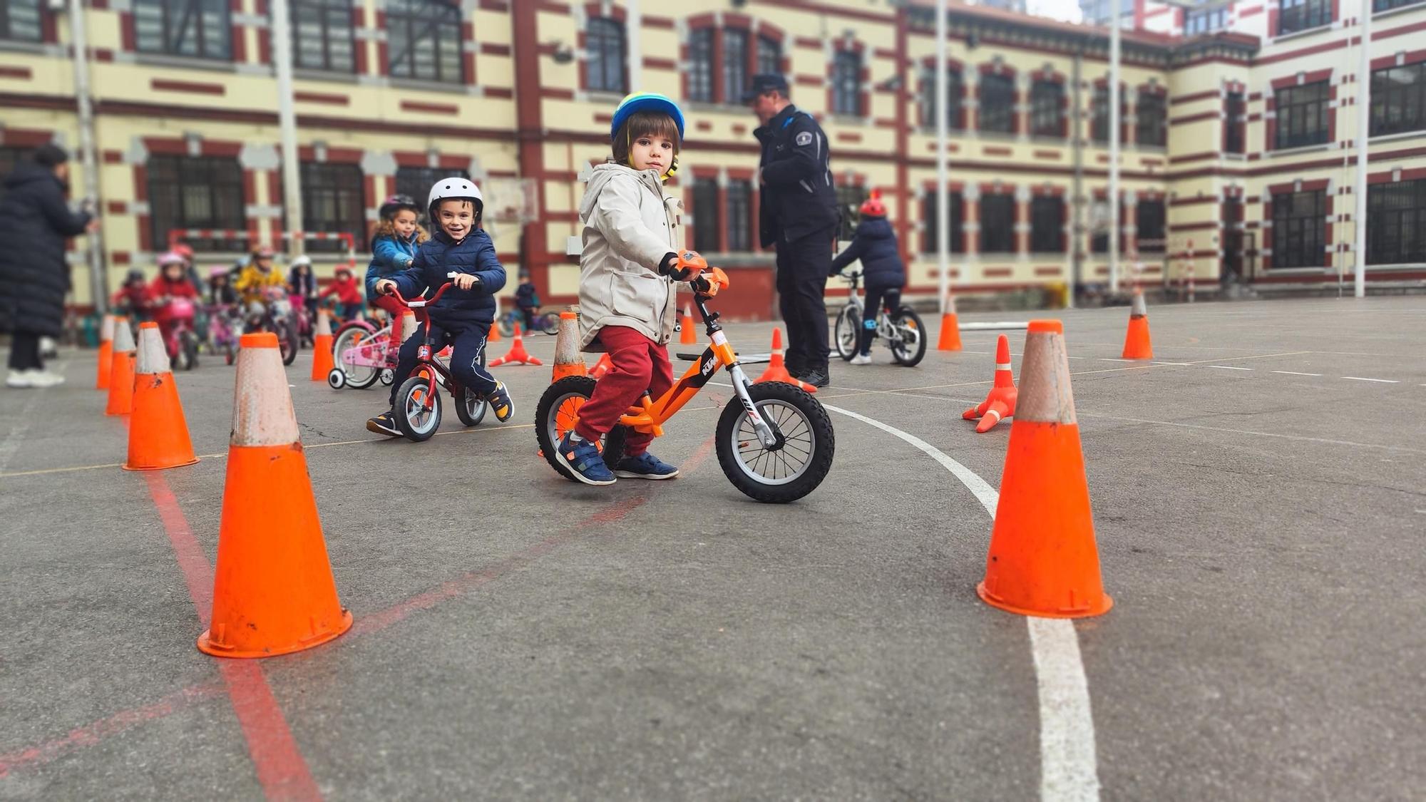 Los niños de Liceo se apuntan a la Seguridad Vial