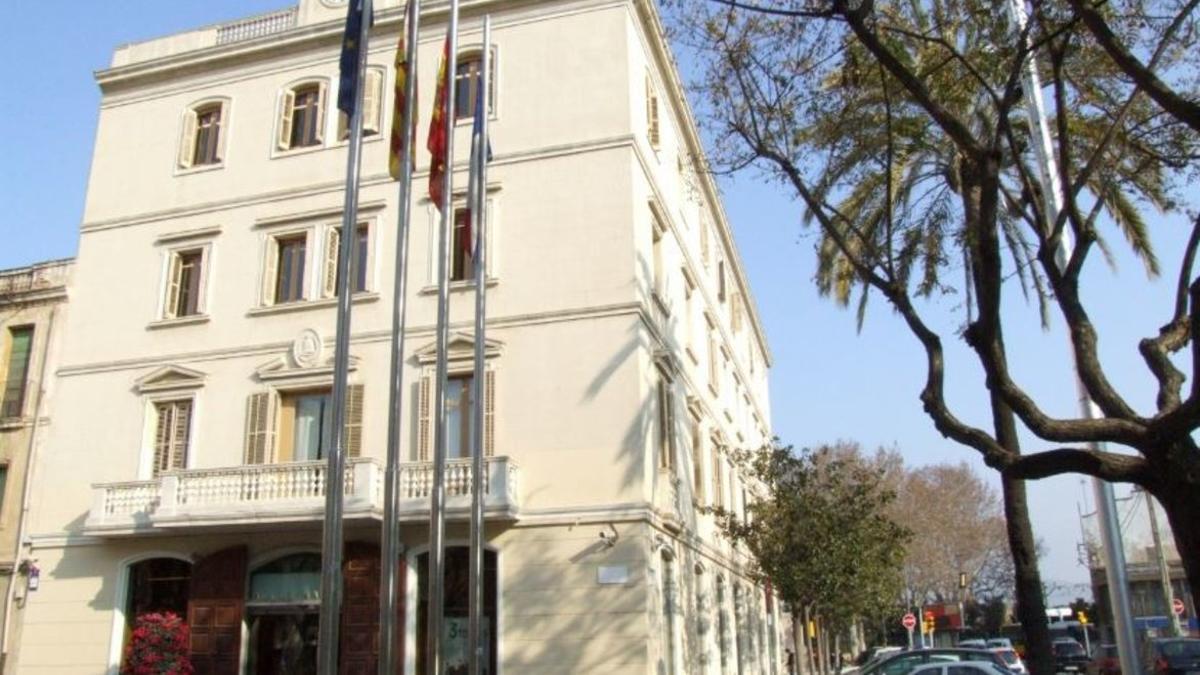 Fachada del Ayuntamiento de Sant Boi de Llobregat.