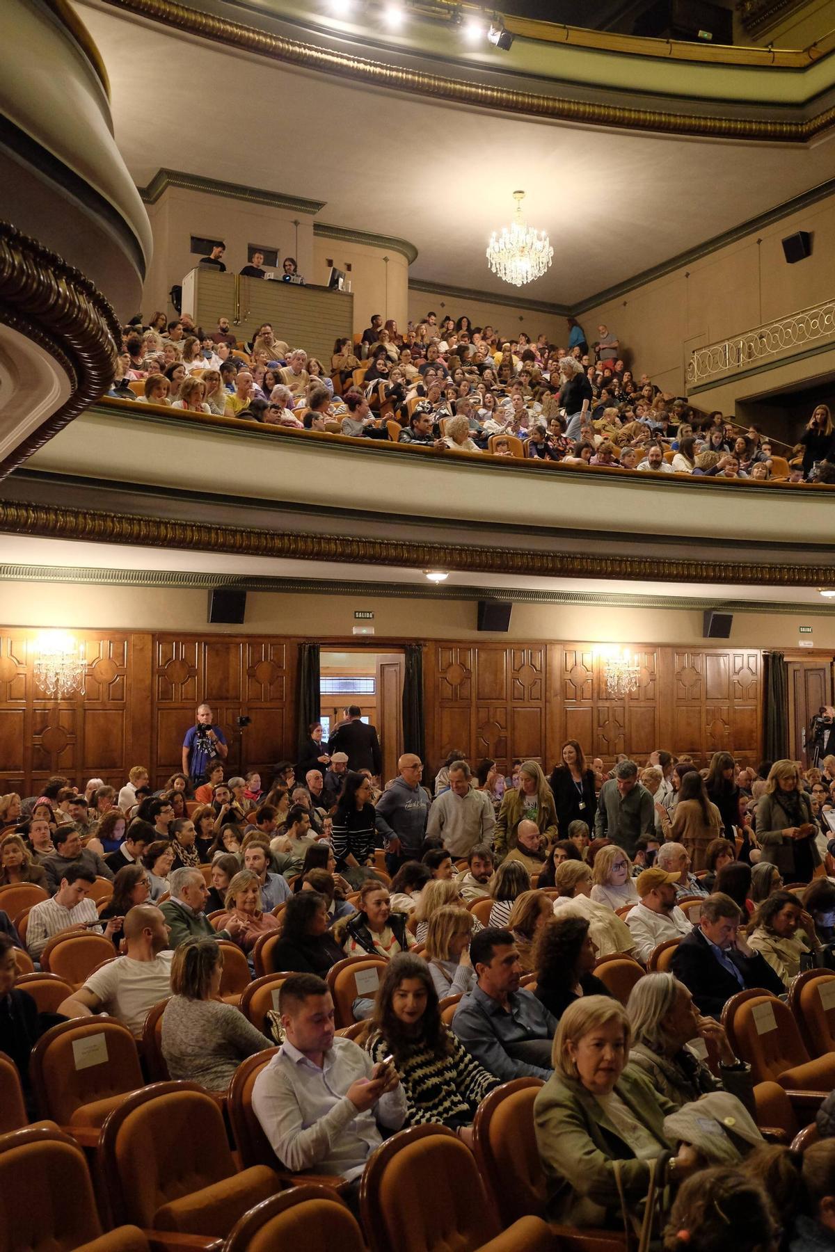 Así fue el emocionante estreno de "Campeones" en el teatro Filarmónica de Oviedo