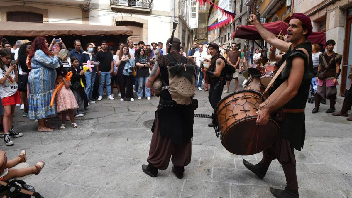 La Feira das Marabillas se despide tras retomar la tradición medieval | VÍCTOR ECHAVE