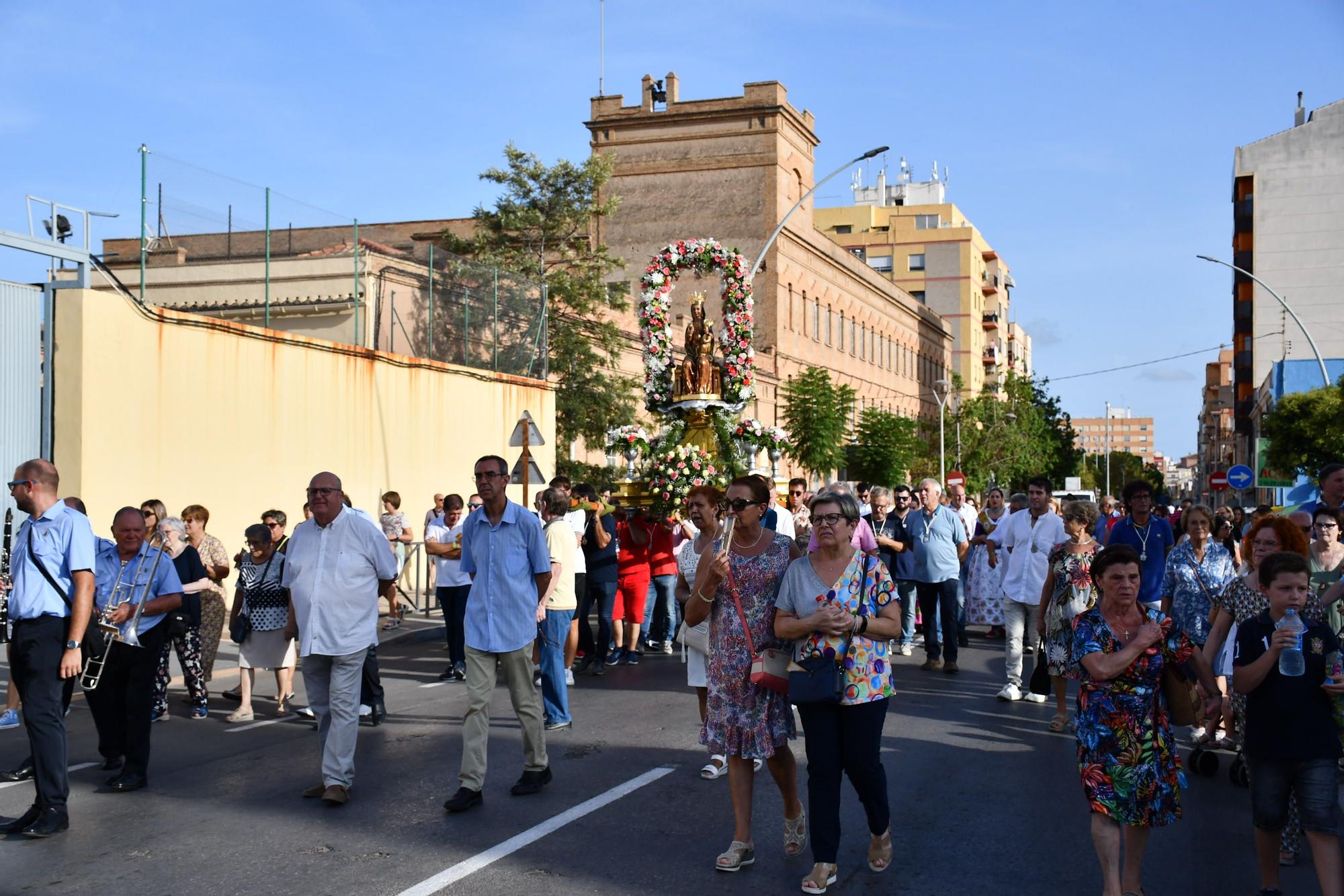 Las fotos del 'retorn' de la patrona y del 'correfoc' en el último día de fiestas de Vila-real