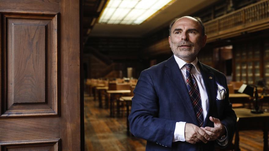 Ignacio Villaverde, rector de la Universidad de Oviedo: &quot;La preguntas del examen de Química estaban en el temario, pido calma hasta que salgan las notas de la EBAU&quot;