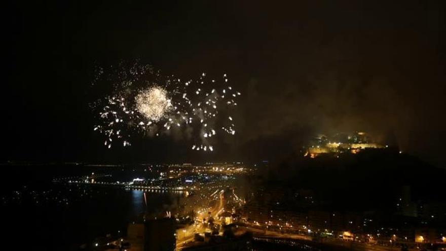 Hogueras 2018: Los fuegos artificiales desde la Serra Grossa