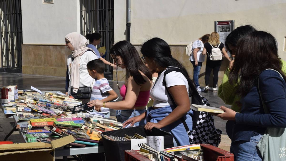 La UPG organiza la Fireta del Llibre usat en Gandia