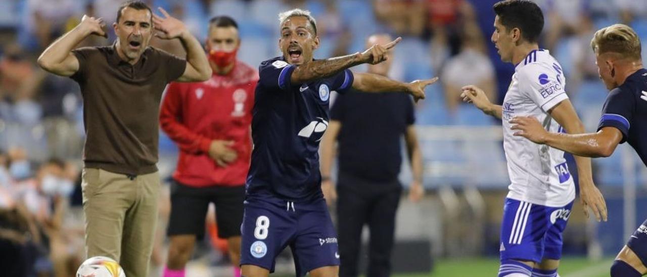 Manu Molina junto a Carcedo y Fran Gámez en el partido del Ibiza en La Romareda de la pasada temporada.