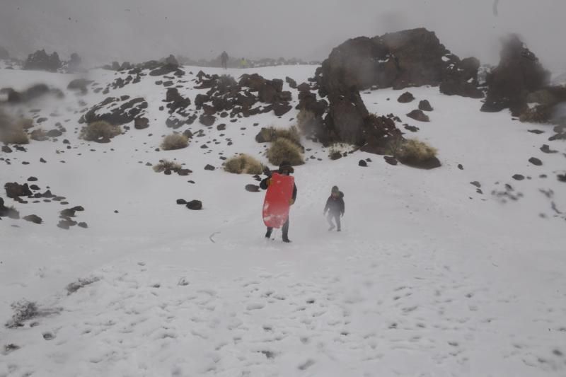 Visita al Teide nieve  | 06/12/2019 | Fotógrafo: Delia Padrón