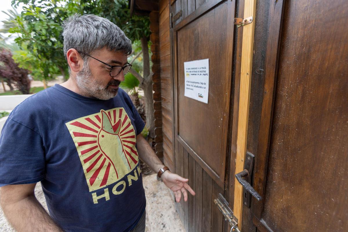 El cobertizo es una de las instalaciones que más destrozos ha sufrido