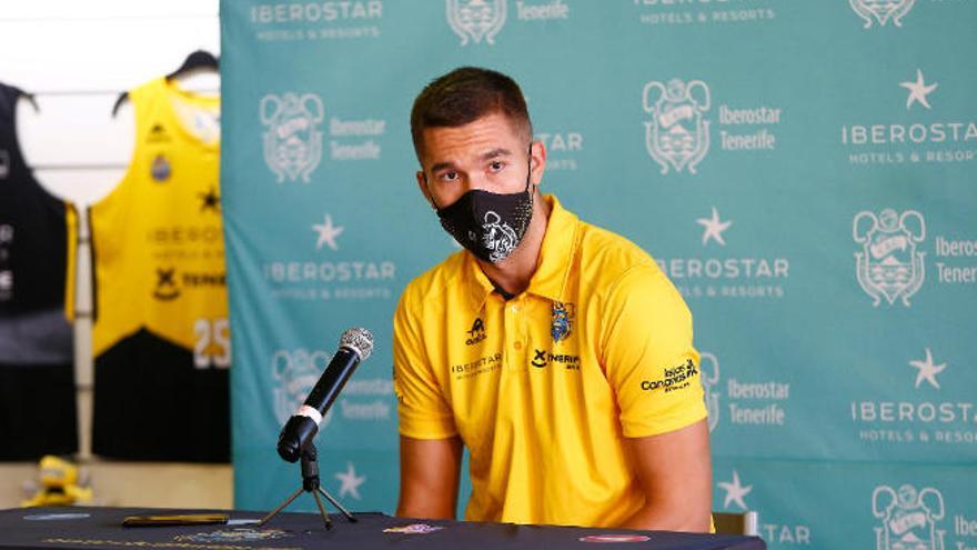 Presentación de Emir Sulejmanovic.