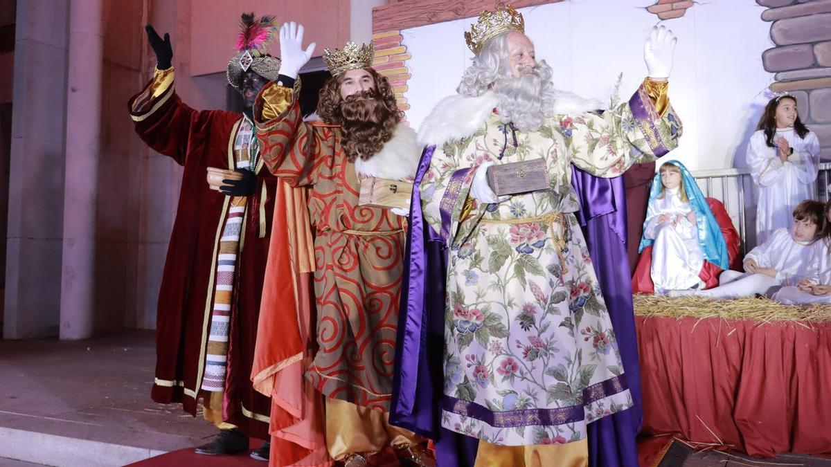 Els tres reis d'Orient arribaran a Vila-real el 5 de gener i desfilaran pels carrers de la ciutat.