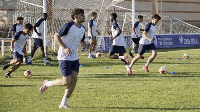 El CD Villaralbo ya prepara una competición liguera que se presenta emocionante. | LUCAS ANTA
