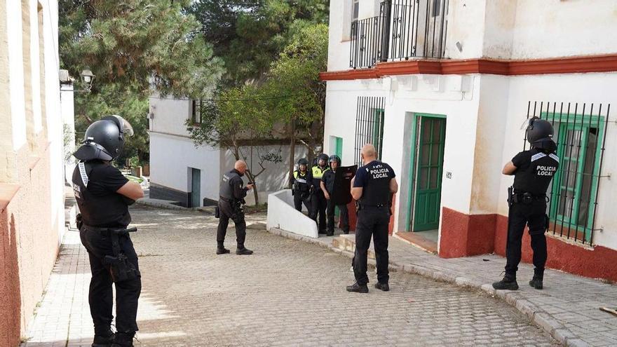 La Policía Local de Coín incorpora nuevo material antidisturbios